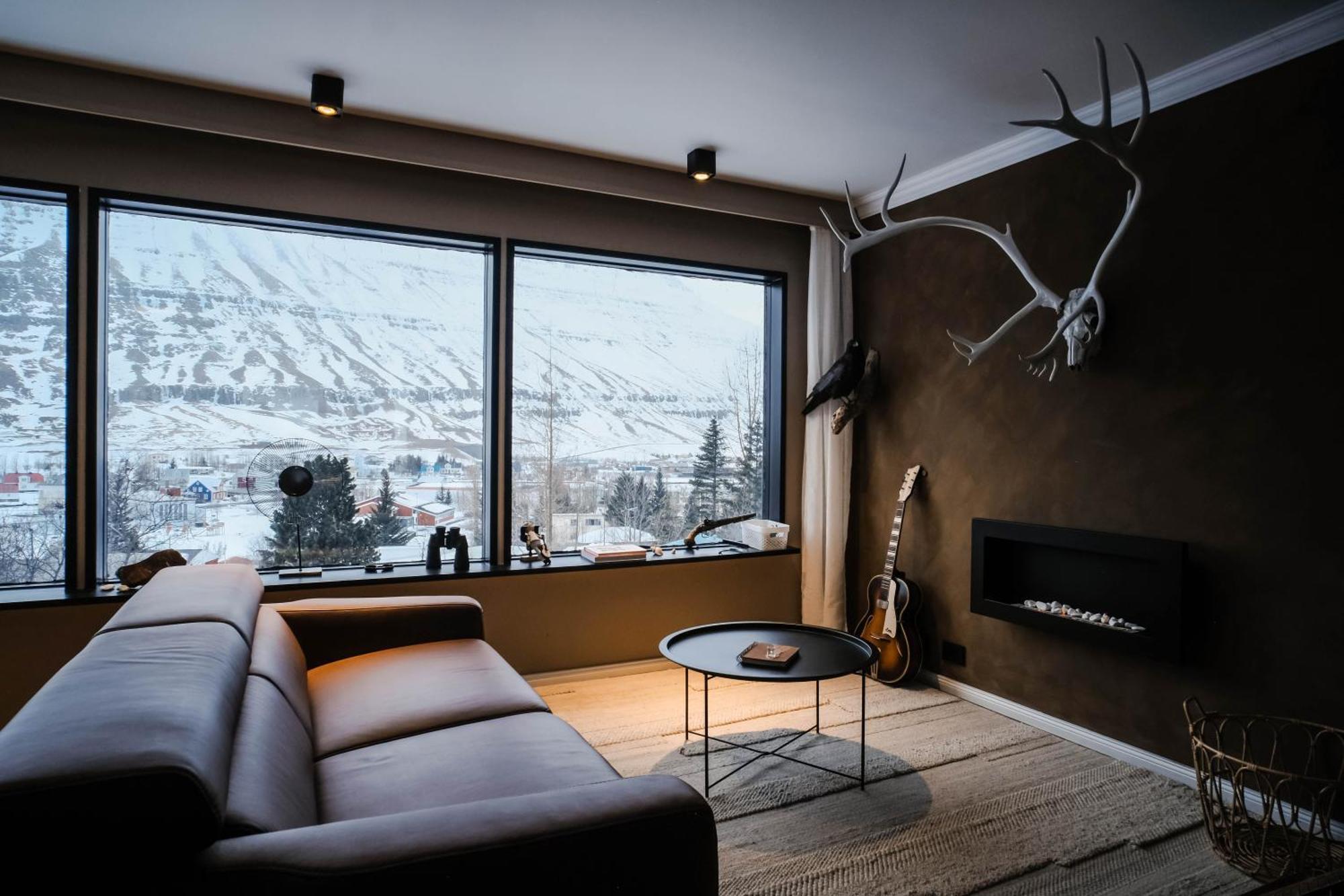 Seyðisfjörður Botnahlid Villa, Mountain And Town Views And Outdoor Sauna מראה חיצוני תמונה