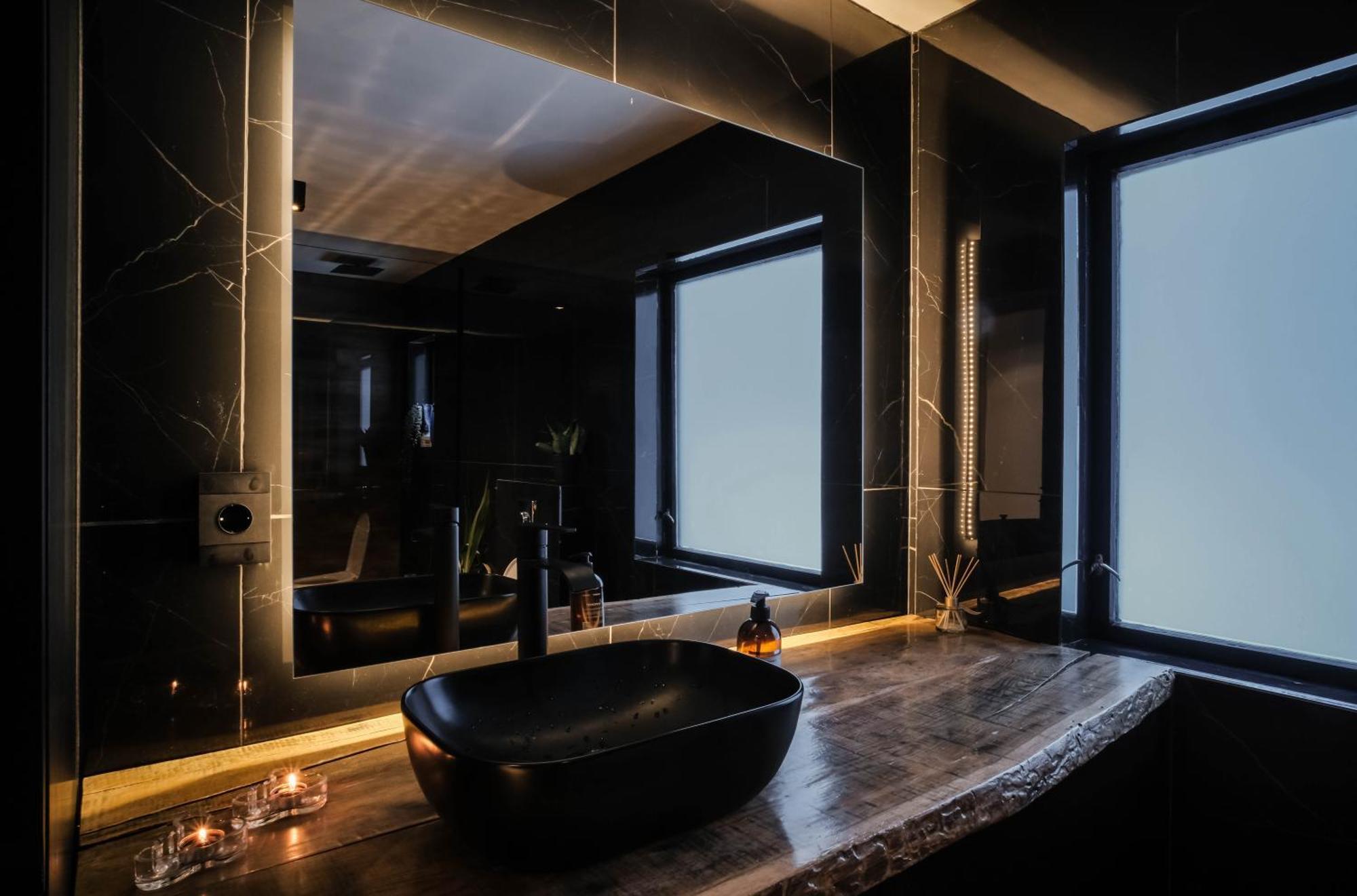 Seyðisfjörður Botnahlid Villa, Mountain And Town Views And Outdoor Sauna מראה חיצוני תמונה