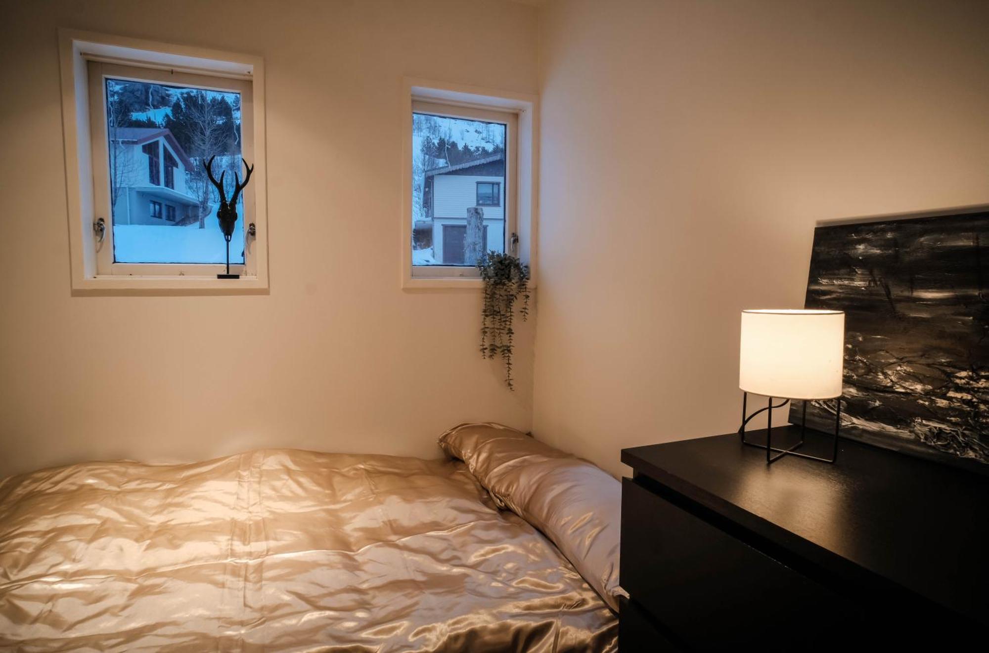 Seyðisfjörður Botnahlid Villa, Mountain And Town Views And Outdoor Sauna מראה חיצוני תמונה
