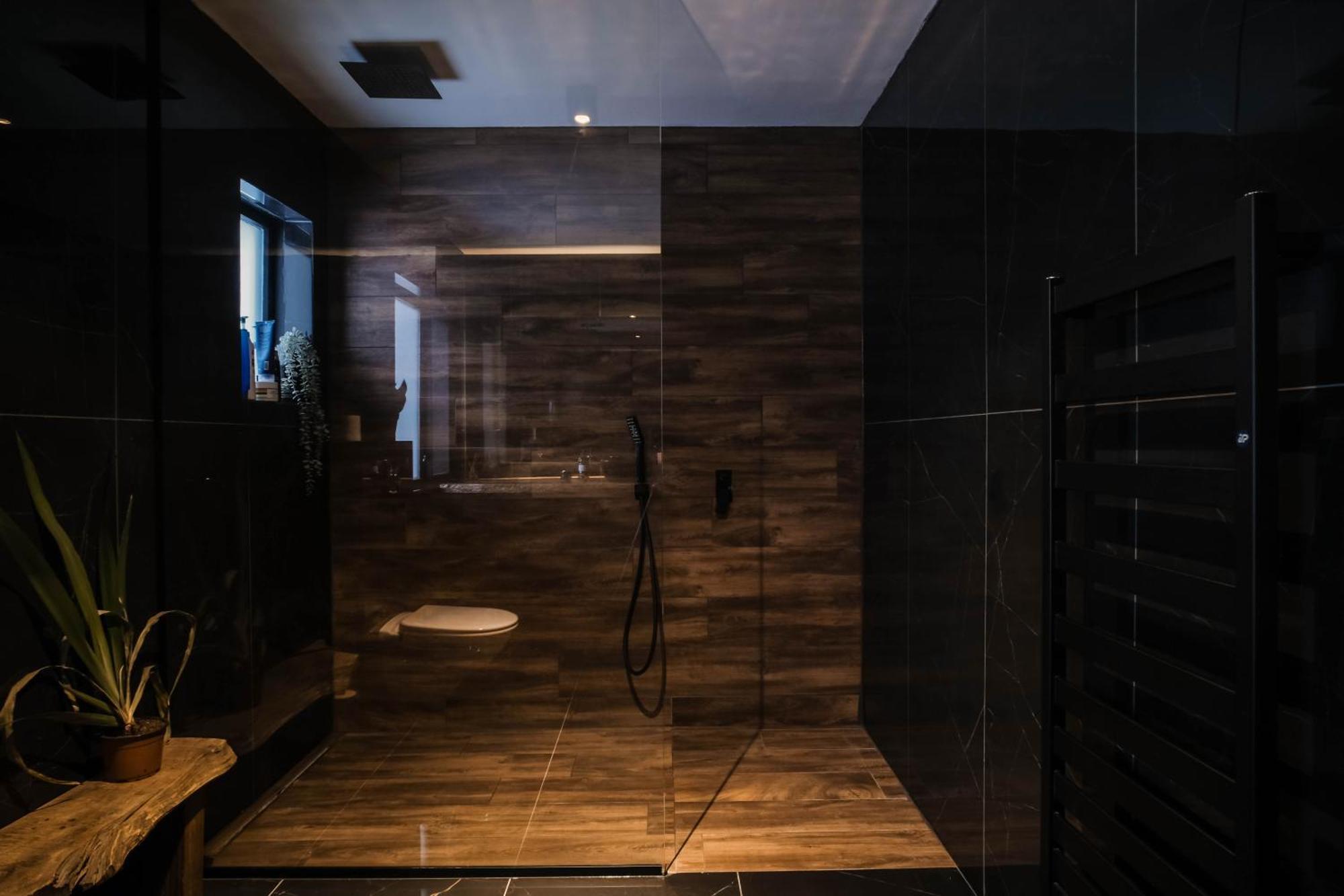 Seyðisfjörður Botnahlid Villa, Mountain And Town Views And Outdoor Sauna מראה חיצוני תמונה
