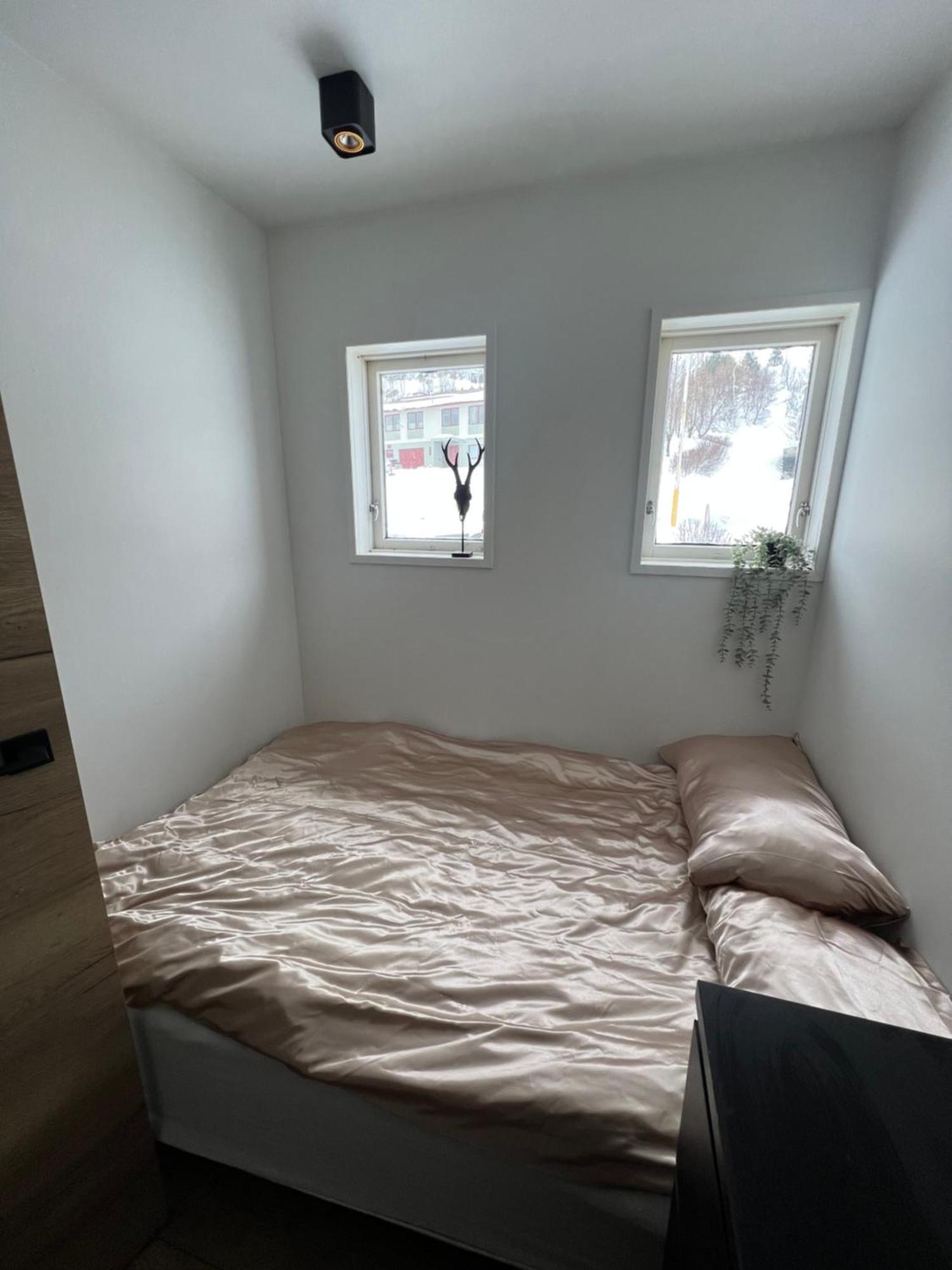 Seyðisfjörður Botnahlid Villa, Mountain And Town Views And Outdoor Sauna מראה חיצוני תמונה